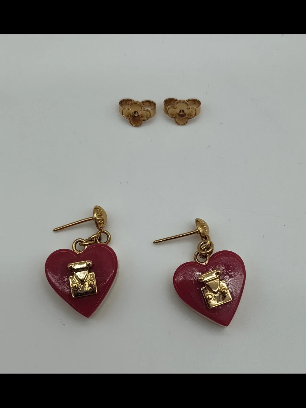 LOUIS VUITTON Lock Me Heart Earrings M66790 Gold Red Resin Dangle EUC With COA